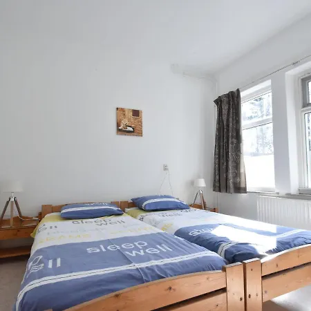 Prázdninový dům Lavish In With Terrace